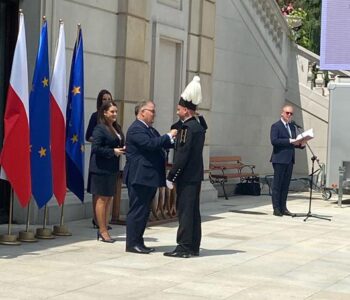 Zawodowi ratownicy górniczy z CSRG S.A. odznaczeni MEDALEM ZA OFIARNOŚĆ I ODWAGĘ.